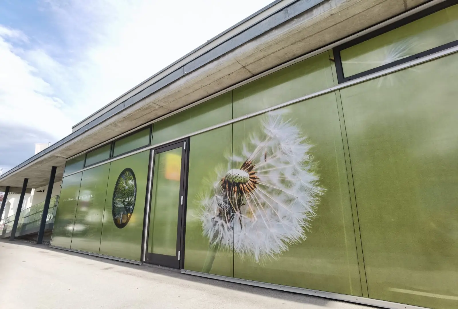 Villach_Fassade pusteblume-klein